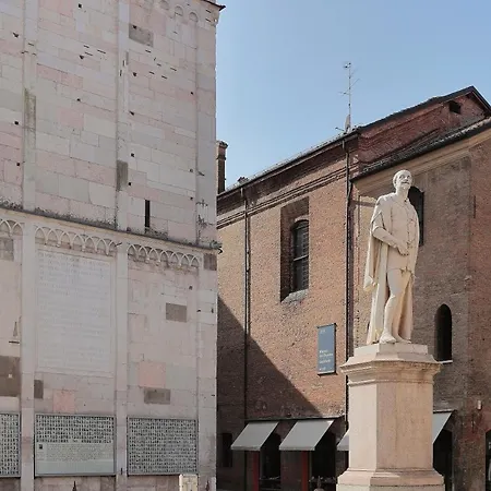 아파트 A 100m Dal Duomo - In Centro A